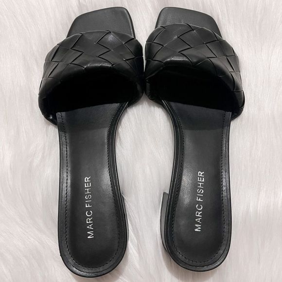 Marc Fisher Women’s Low Stacked Block Side Kitten Heel - Picture 5 of 6